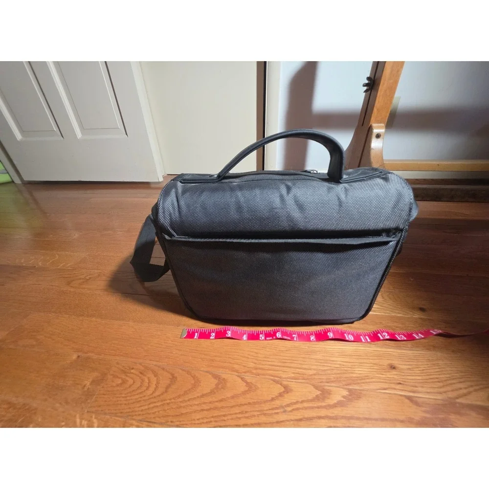 Nikon Deluxe SLR Camera Case Shoulder Bag Black Excellent Padded 17001 Buckle - Picture 3 of 7